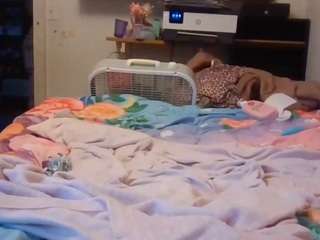 starlight1983 live cam preview
