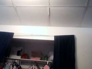starlight1983 live cam preview