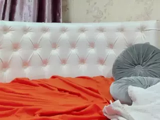 sarahgoldx's Live Sex Cam Show