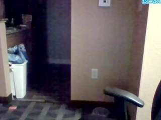 toofunnysluts webcam model