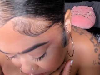 Live webcam model misszylahd on Soda Cams