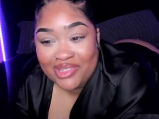 Live webcam model misszylahd on Soda Cams