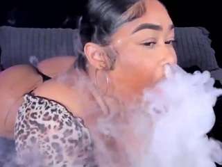 Live webcam model misszylahd on Soda Cams