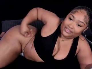 Live webcam model misszylahd on Soda Cams