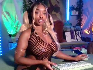 lovely-brown94 Live Webcam on CamSoda