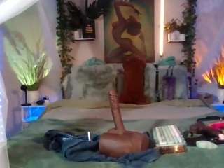 LOVELYS ROOM