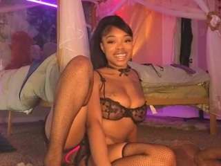 lovely-brown94 webcam model