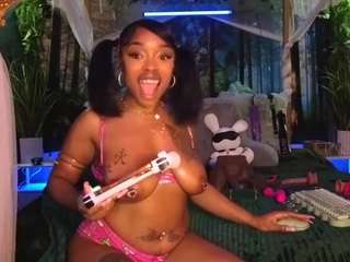 Live webcam model lovely-brown94 on Soda Cams