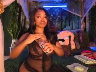 lovely-brown94 webcam