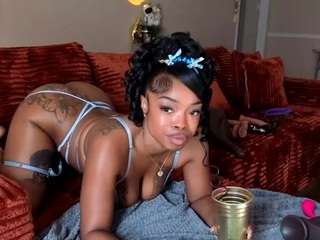 Live webcam model lovely-brown94 on Soda Cams