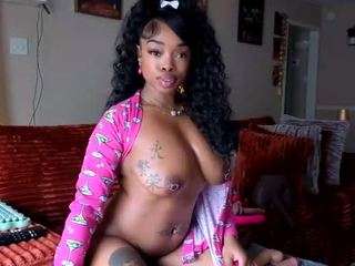 lovely-brown94 webcam