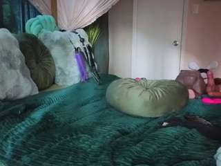 lovely-brown94 live cam