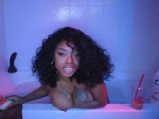 LOVELYS ROOM
