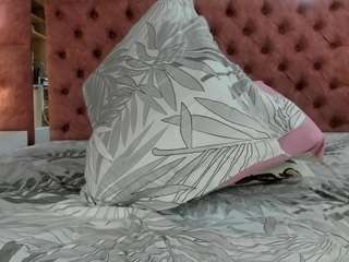 alwaysnaughtyx Live Webcam on CamSoda