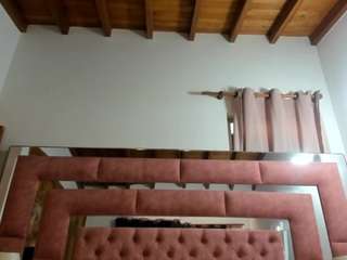 alwaysnaughtyx webcam