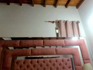 alwaysnaughtyx webcam