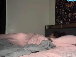 xzoexx's CamSoda show and profile