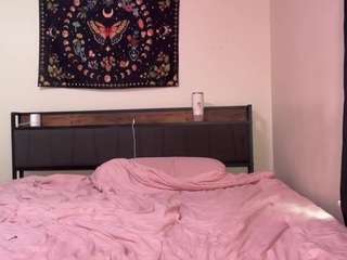 xzoexx live on CamSoda