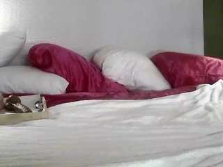 tastethepeach webcam model