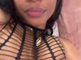 tastethepeach webcam