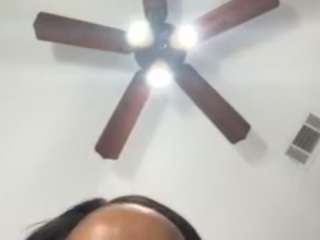 tastethepeach webcam