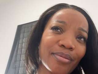 tastethepeach webcam