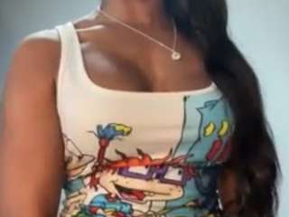 tastethepeach's CamSoda show and profile