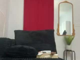 tastethepeach webcam