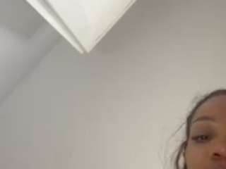 tastethepeach webcam