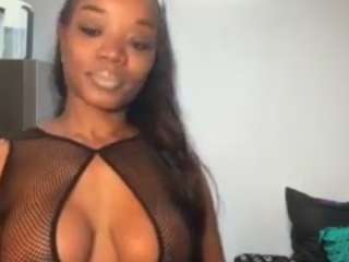 tastethepeach webcam