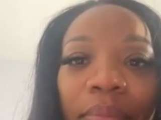 TasteThePeach live cam