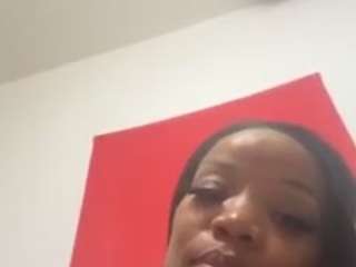 TasteThePeach live cam