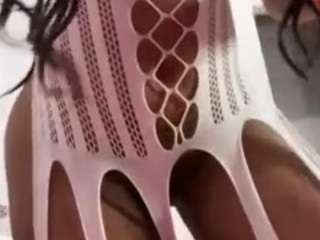 TasteThePeach live cam