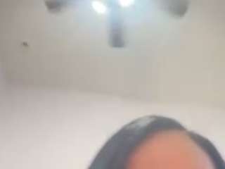 tastethepeach webcam