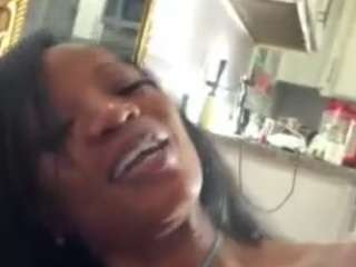 tastethepeach webcam