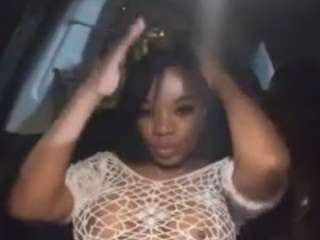 tastethepeach's CamSoda show and profile