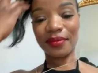 tastethepeach's CamSoda show and profile