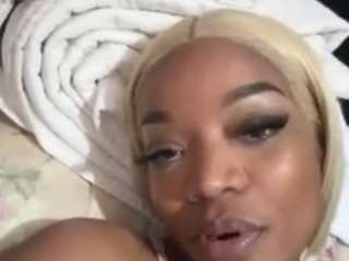 tastethepeach webcam