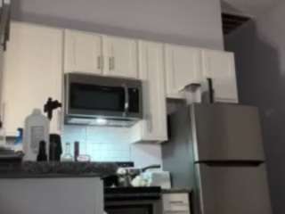 tastethepeach webcam