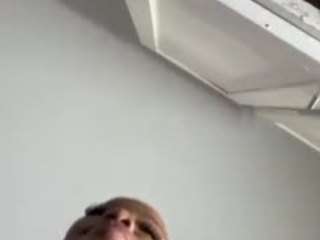 tastethepeach webcam