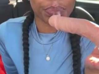 tastethepeach webcam