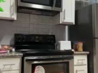 tastethepeach webcam