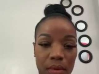 tastethepeach webcam