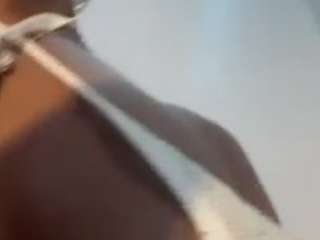 tastethepeach webcam