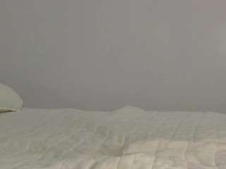 tastethepeach webcam