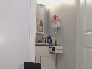 tastethepeach webcam