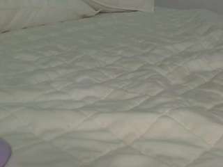 tastethepeach webcam