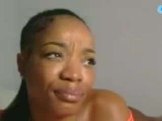 tastethepeach webcam