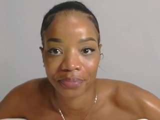 tastethepeach webcam