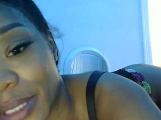 tastethepeach webcam